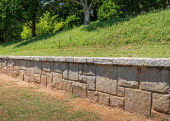 Retaining wall